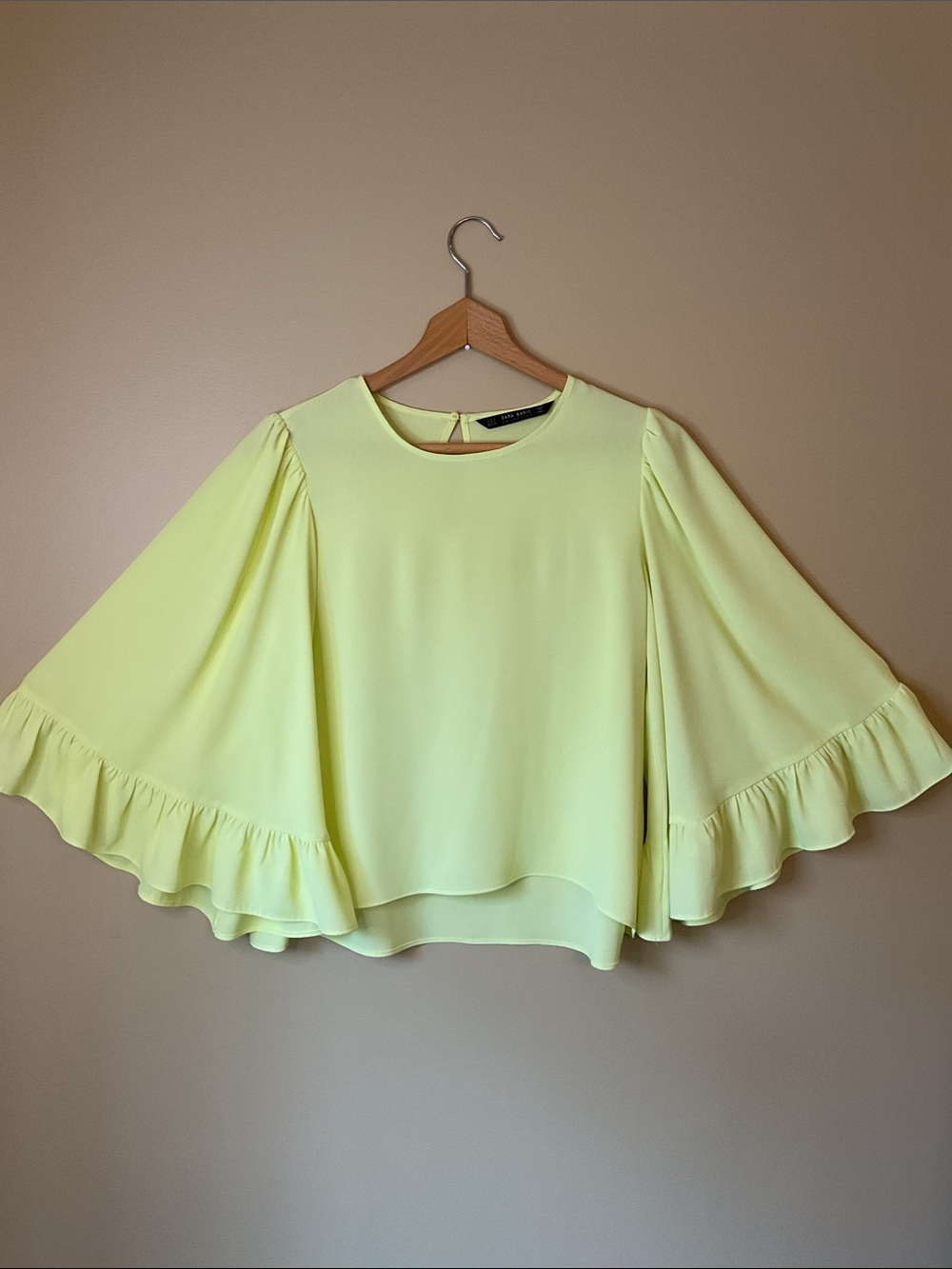 Zara Neon Yellow Ruffle Sleeve Top Size S - Picture 4 of 4